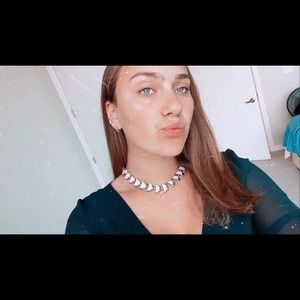 Meet your Posher, Isabella